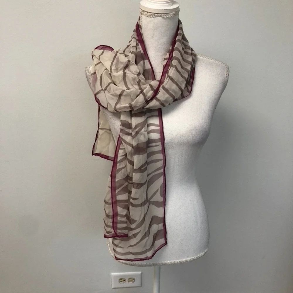 Coveri Collection Silk Rectangle Scarf Wrap‎ Shawl Small Lightweight Tiger Print